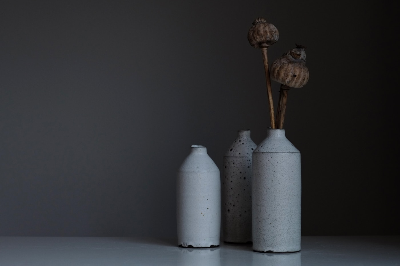 Trabajo artesanal de cerámica en el taller